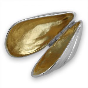 Sterling silver & gold-plated mussel eater